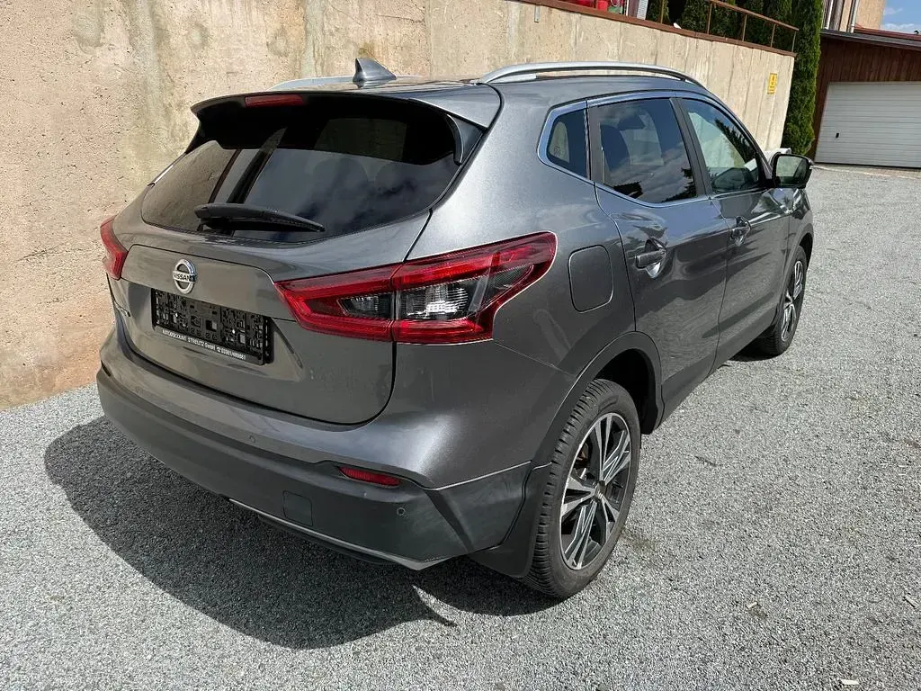 Gebraucht Nissan Qashqai N-Connecta 116 PS (85 kW) 2018 Grau SUV