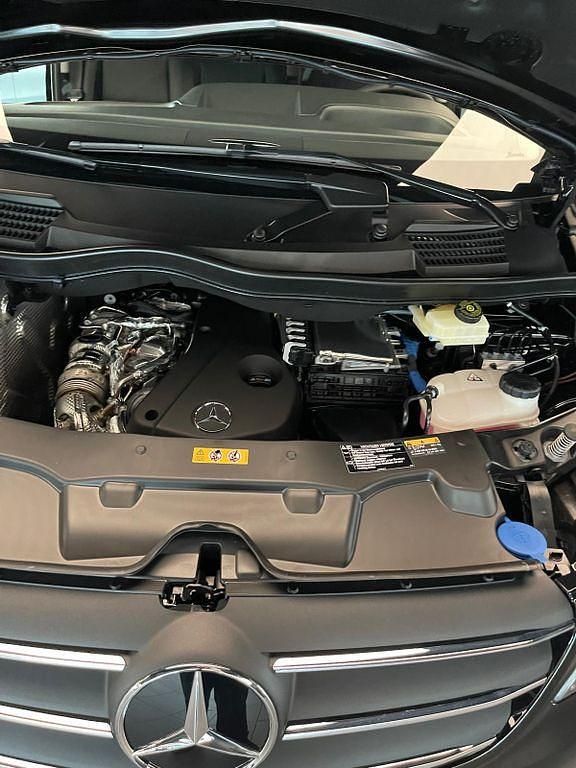 Gebraucht Mercedes V220 Edition 190 PS (139 kW) 2019 Schwarz Van / Kleinbus
