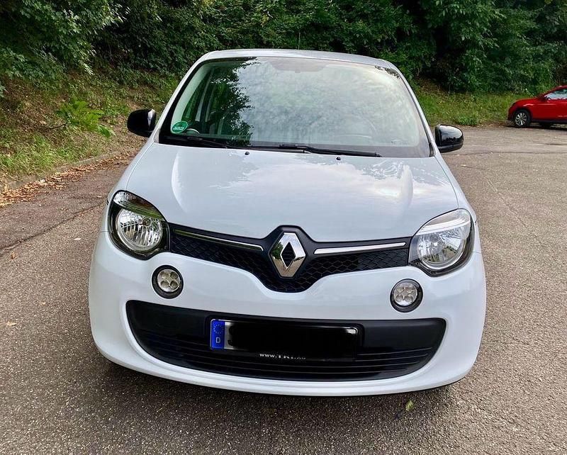 Weiß Gebraucht 2017 Renault Twingo LIMITED Kleinwagen | 8.400 € (Fairer Preis) - Bild 1/4