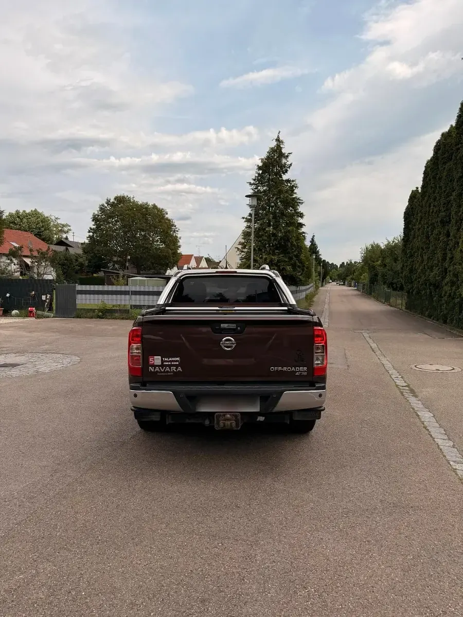 Gebraucht Nissan Navara 190 PS (139 kW) 2019 Braun Pickup