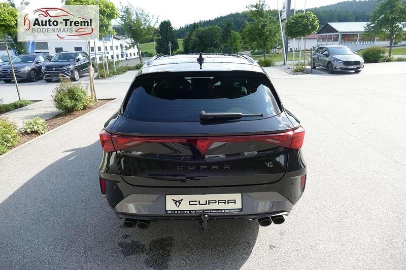 Neu Cupra Leon VZ 333 PS (244 kW) 2026 Midnight schwarz Kombi