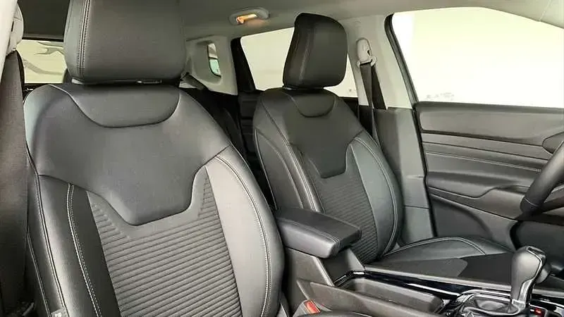 Usado Jeep Compass Limited 190 HP (139 kW) 2022 Cinzento SUV