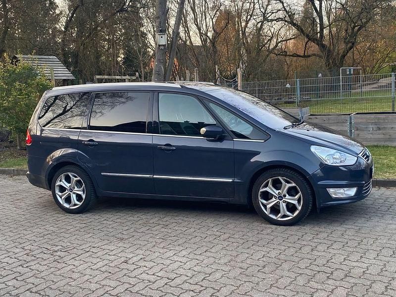 Gebraucht Ford Galaxy Titanium 200 PS (147 kW) 2012 Grau Van / Kleinbus