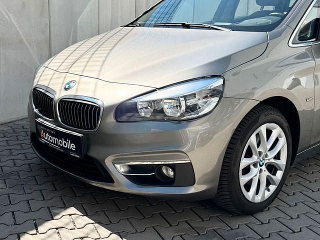 Gebraucht BMW 218 Gran Tourer Luxury Line 150 PS (110 kW) 2016 Silber Van / Kleinbus