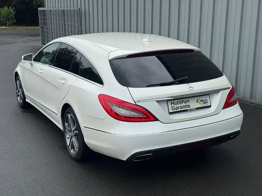 Gebraucht Mercedes CLS250 Shooting Brake 204 PS (150 kW) 2012 Diamantweiss Kombi