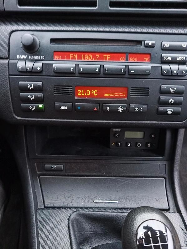 Usado BMW 316 116 HP (85 kW) 2002 Preto Coupé