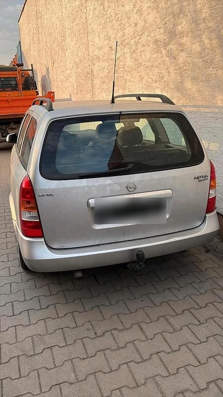 Gebraucht Opel Astra 101 PS (74 kW) 2002 Silber Kombi