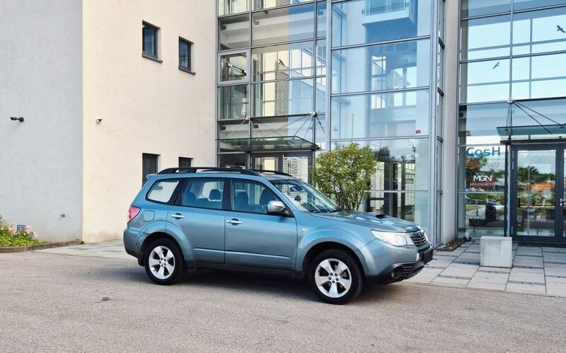 Grün Gebraucht 2009 Subaru Forester Exclusive+ SUV | 4.100 € (Superpreis) - Bild 1/4