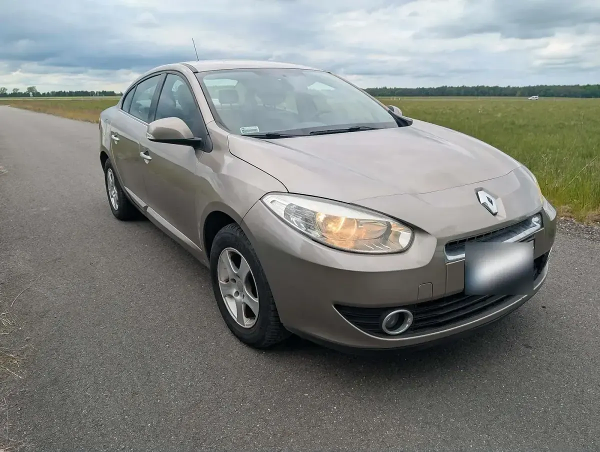 Gebraucht Renault Fluence 110 PS (80 kW) 2010 Beige Limousine