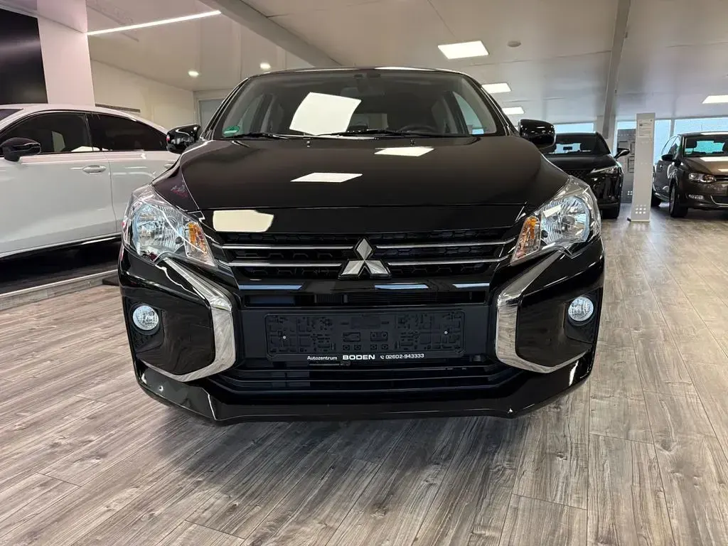 Gebraucht Mitsubishi Space Star Select+ 71 PS (52 kW) 2022 Schwarz Kleinwagen