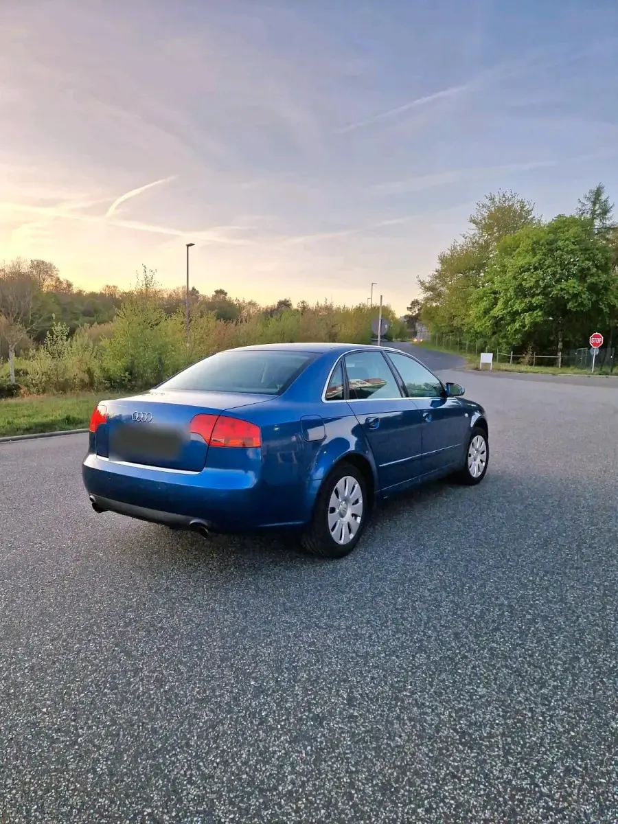 Usata Audi A4 163 CV (119 kW) 2005 Blu Berlina