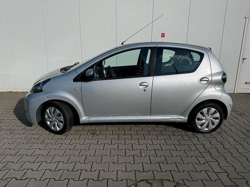 Gebraucht Toyota Aygo 68 PS (50 kW) 2013 Kleinwagen