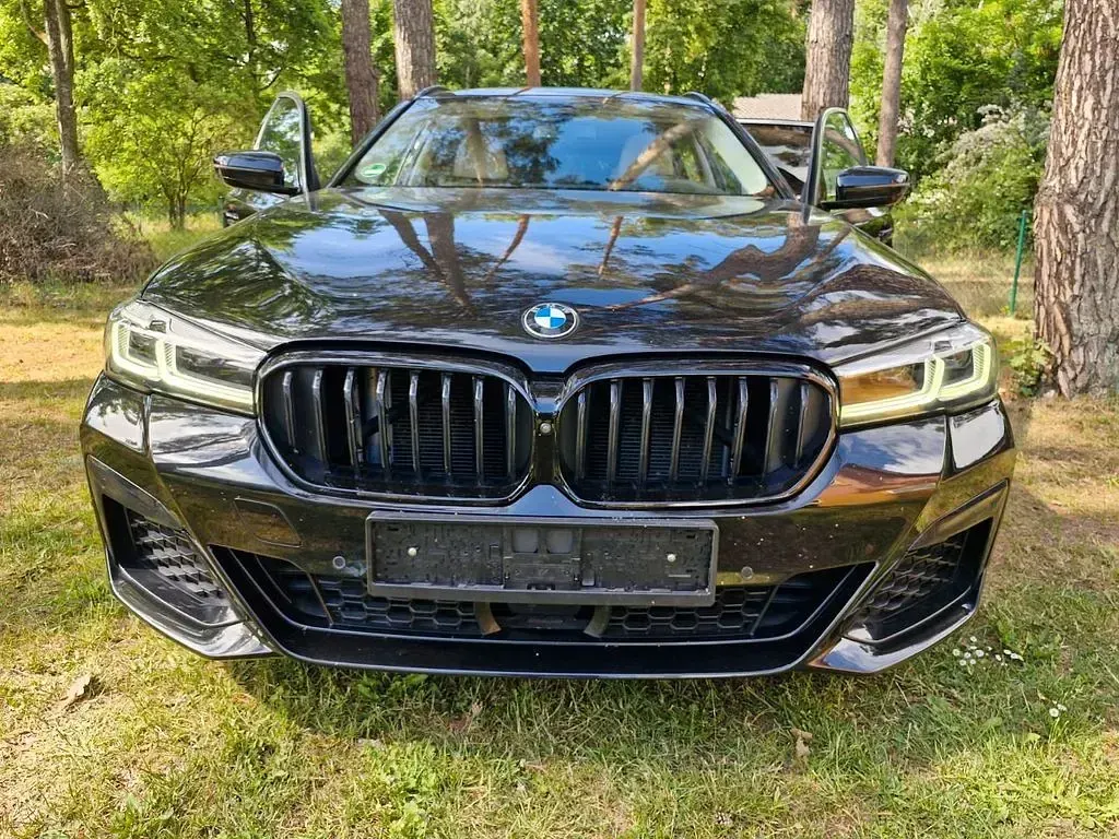 Gebraucht BMW 530 Luxury Line 265 PS (194 kW) 2020 Schwarz Kombi