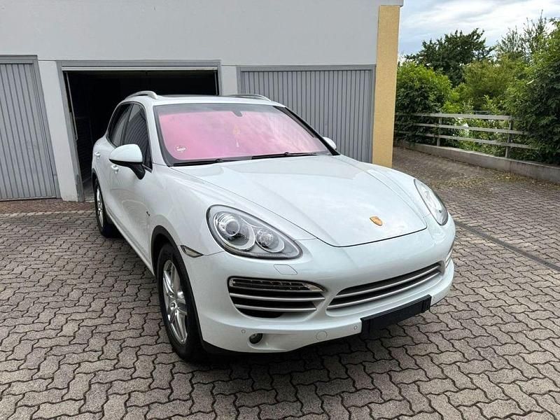 Weiß Gebraucht 2014 Porsche Cayenne Platinum Edition SUV | 21.000 € (Superpreis) - Bild 1/4