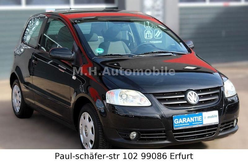 Schwarz Gebraucht 2010 VW Fox Basis Kleinwagen | 2.990 € (Etwas zu teuer) - Bild 1/4