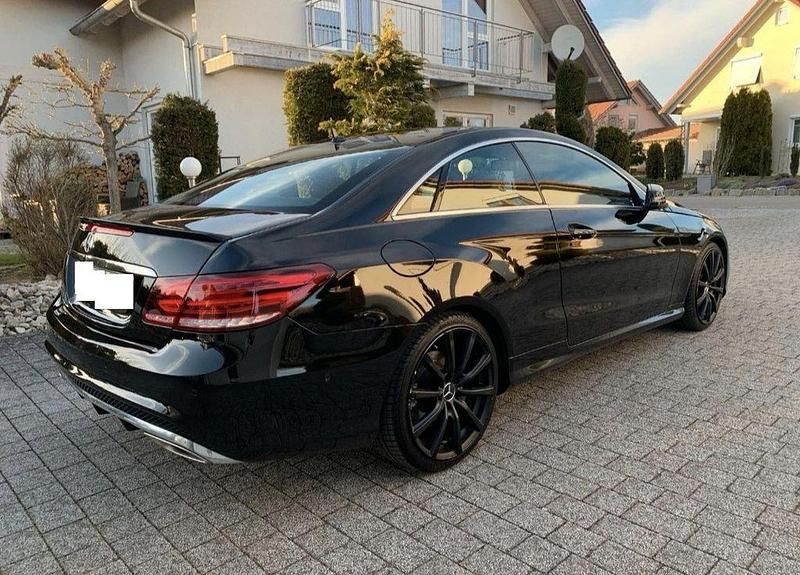 Gebraucht Mercedes E350 258 PS (189 kW) 2016 Schwarz Coupé