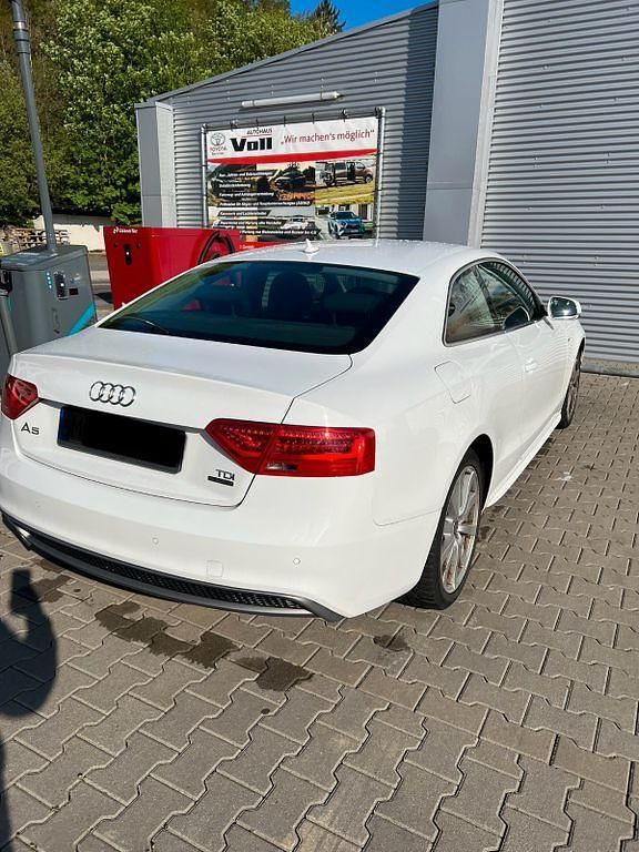 Gebraucht Audi A5 Design 190 PS (139 kW) 2016 Weiß Coupé