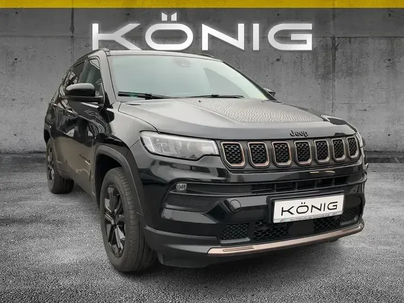 Second-hand Jeep Compass 239 CP (175 kW) 2022 Negru SUV