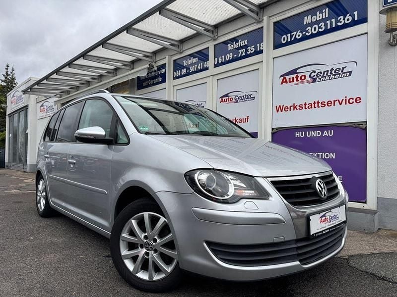 Silber Gebraucht 2010 VW Touran Van / Kleinbus | 4.999 € (Guter Preis) - Bild 1/4