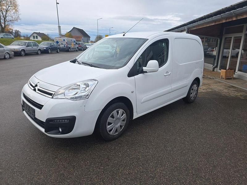 Weiß Gebraucht 2018 Citroën Berlingo Van / Kleinbus | 8.500 € (Superpreis) - Bild 1/4