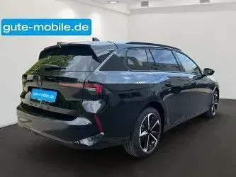 Neu Opel Astra 131 PS (96 kW) 2025 Lackierung schwarz perla nera/ Kleinwagen