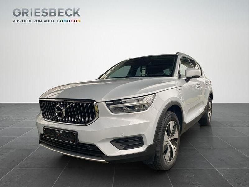 Silber Gebraucht 2022 Volvo XC40 Inscription SUV | 29.650 € (Fairer Preis) - Bild 1/3