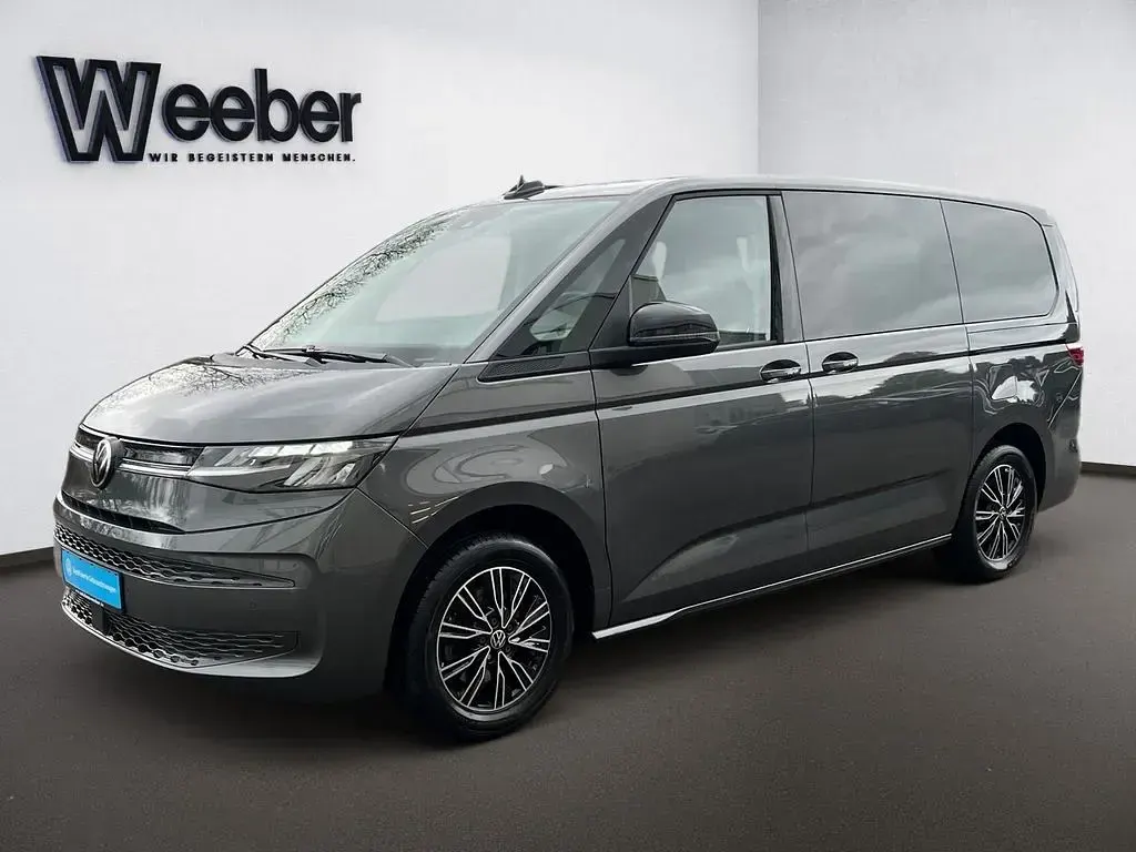 Gebraucht VW Multivan Life 204 PS (150 kW) 2023 Grau Van / Kleinbus