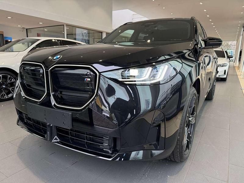Neu BMW X3 Performance 398 PS (292 kW) 2025 Saphirschwarz metallic SUV