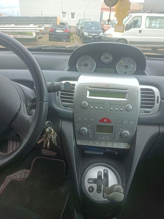 Gebraucht Lancia Ypsilon 97 PS (71 kW) 2010 Weiß Kleinwagen