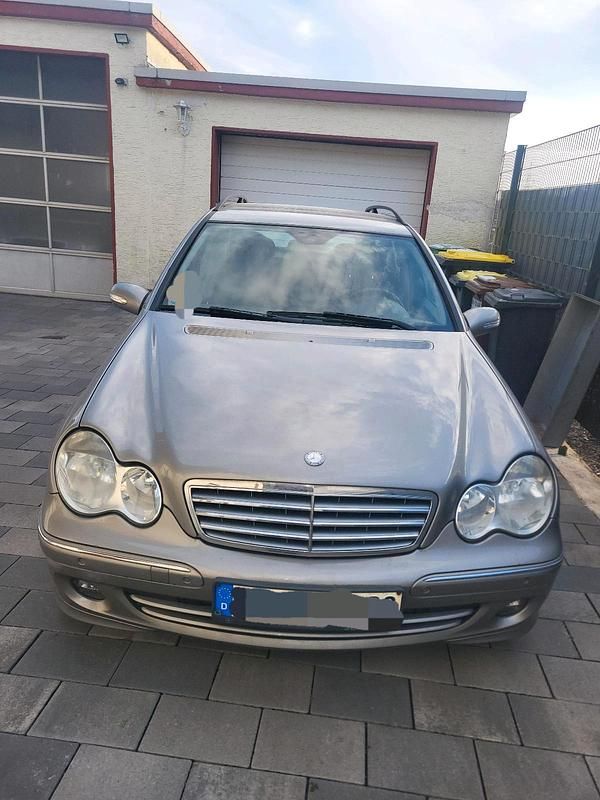 Grau Gebraucht 2006 Mercedes C200 Kombi | 2.499 € (Superpreis) - Bild 1/4