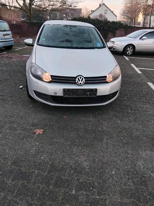 Gebraucht VW Golf VI 116 PS (85 kW) 2010 Grau Kleinwagen