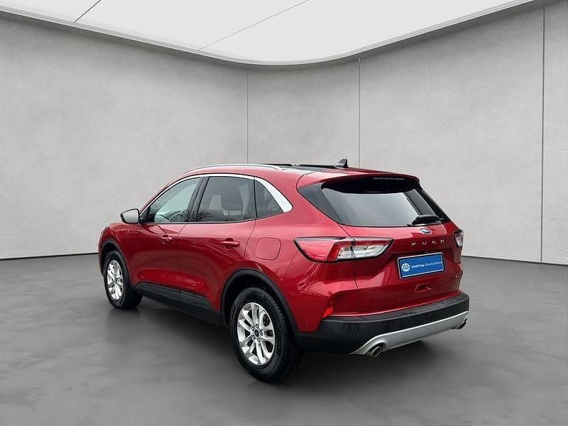 Gebraucht Ford Kuga Titanium 152 PS (111 kW) 2022 Lucid red metallic SUV