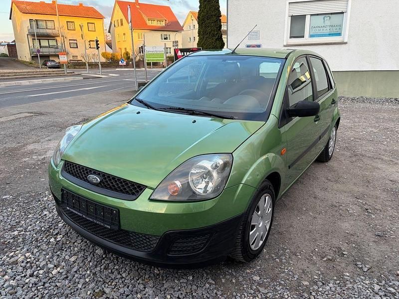 Gebraucht Ford Fiesta Ambiente 69 PS (50 kW) 2006 Grün Kleinwagen