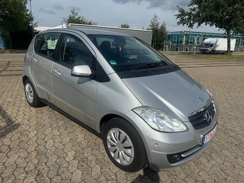 Gebraucht Mercedes A180 109 PS (80 kW) 2008 Silber Limousine