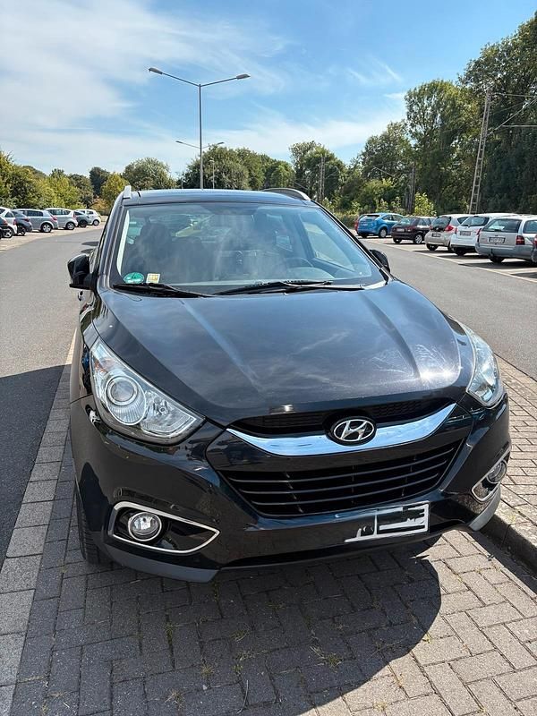 Schwarz Gebraucht 2010 Hyundai Tucson SUV | 7.500 € (Guter Preis) - Bild 1/4