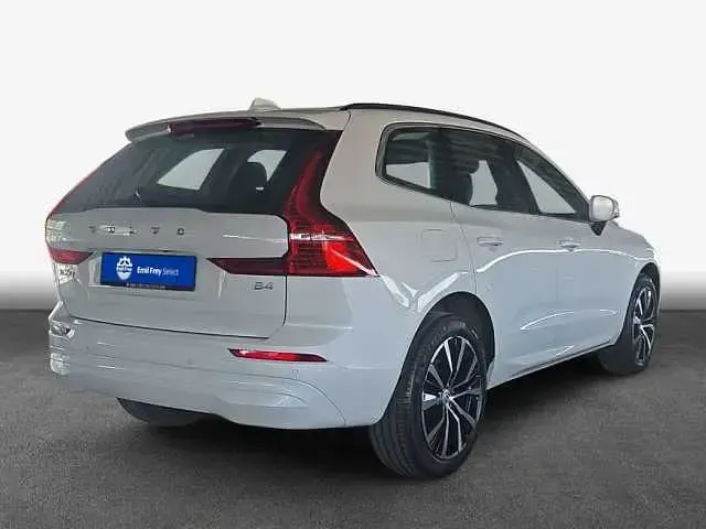 Gebraucht Volvo XC60 145 PS (106 kW) 2024 SUV