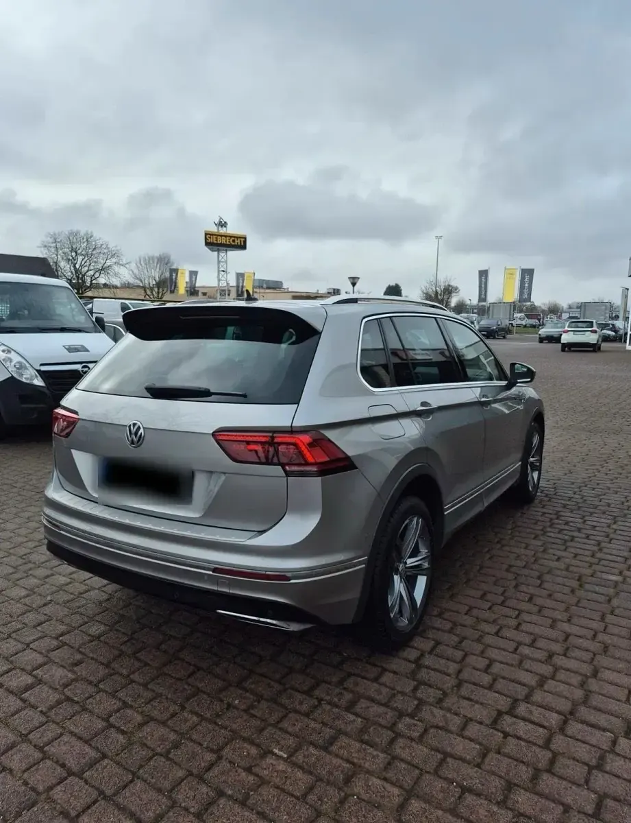 Gebraucht VW Tiguan 239 PS (175 kW) 2017 Grau SUV