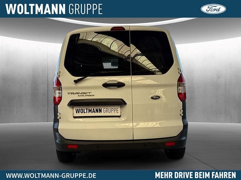 Gebraucht Ford Transit Trend 101 PS (74 kW) 2022 Frostweiß Van