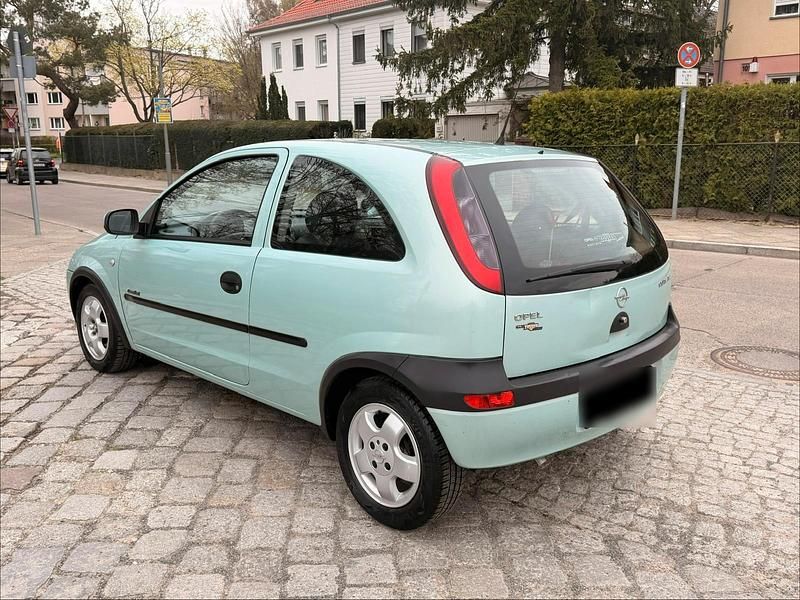 Gebraucht Opel Corsa 75 PS (55 kW) 2001 Blau Kleinwagen