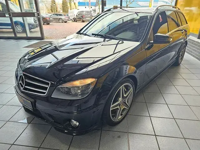 Gebraucht Mercedes C63 AMG Avantgarde 457 PS (336 kW) 2010 Schwarz Limousine