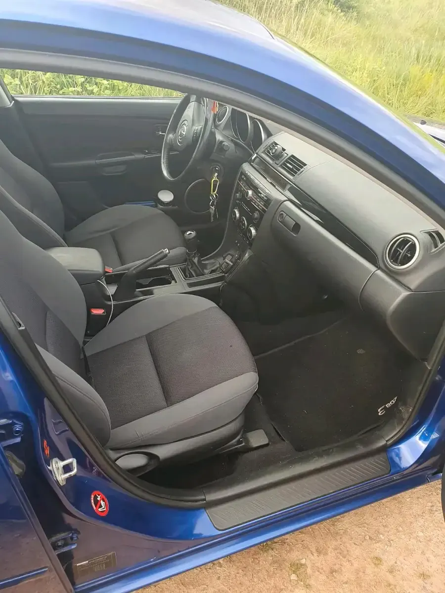 Gebraucht Mazda 3 107 PS (78 kW) 2008 Blau Kleinwagen