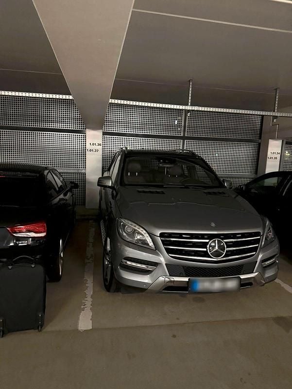 Gebraucht Mercedes ML350 AMG 258 PS (189 kW) 2012 Grau SUV