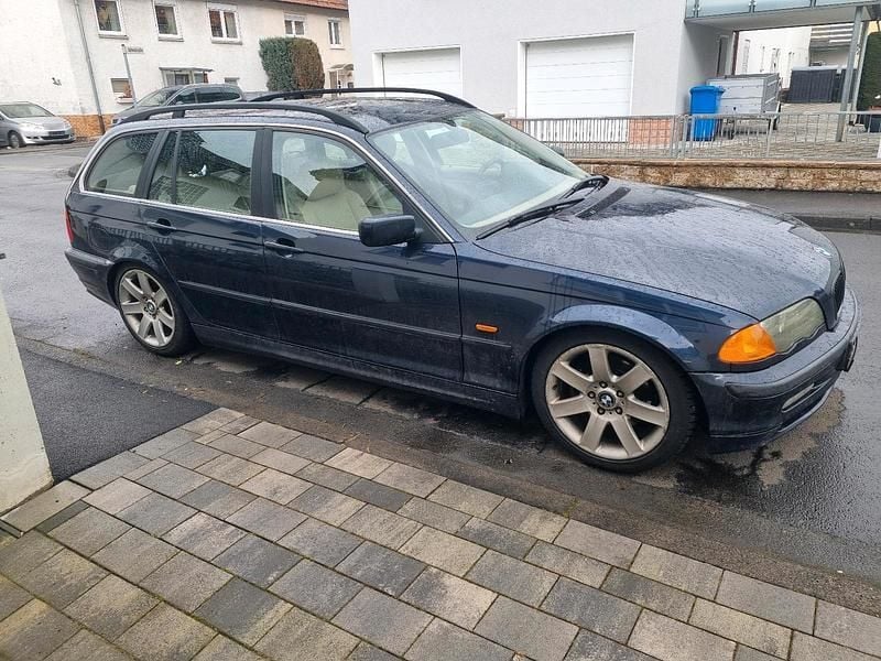 Gebraucht BMW 328 193 PS (141 kW) 1999 Blau Kombi