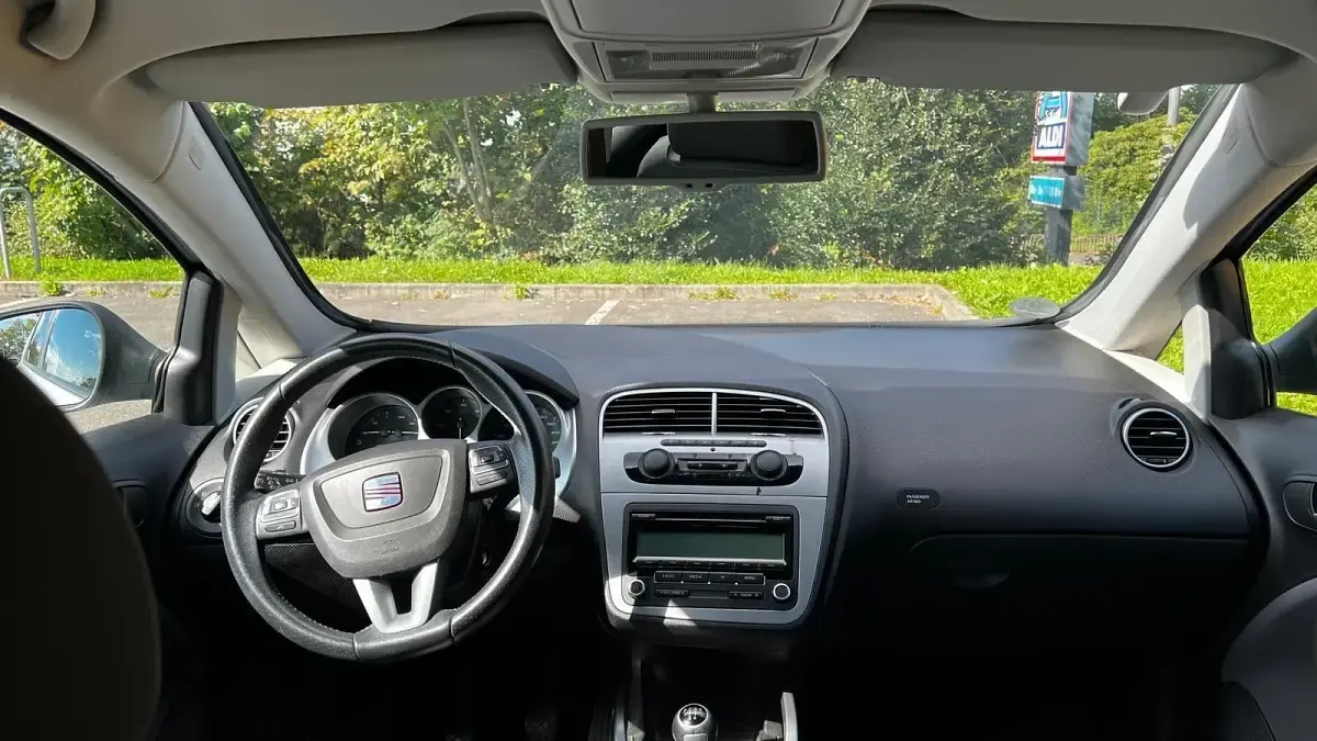 Occasion Seat Altea 105 ch (77 kW) 2011 Argent Berline