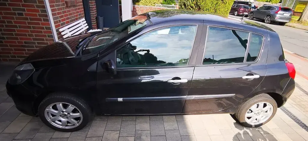 Gebraucht Renault Clio II Campus 75 PS (55 kW) 2008 Schwarz Limousine