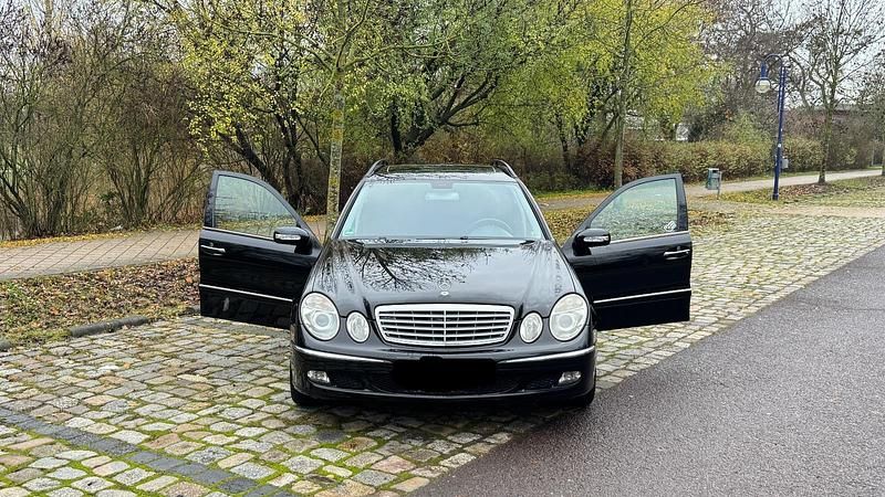 Schwarz Gebraucht 2005 Mercedes E280 Kombi | 5.500 € (Fairer Preis) - Bild 1/4