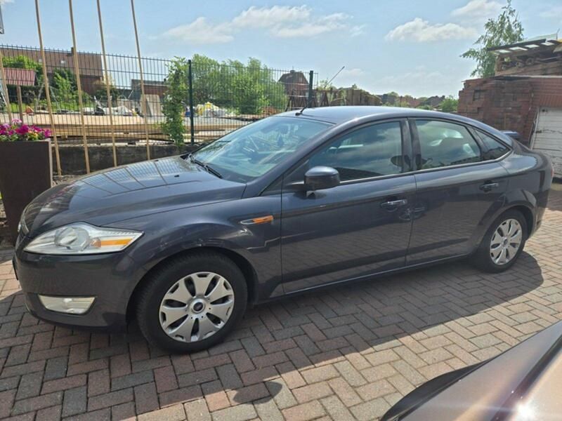 Grau Gebraucht 2009 Ford Mondeo Limousine | 4.900 € (Teuer) - Bild 1/4