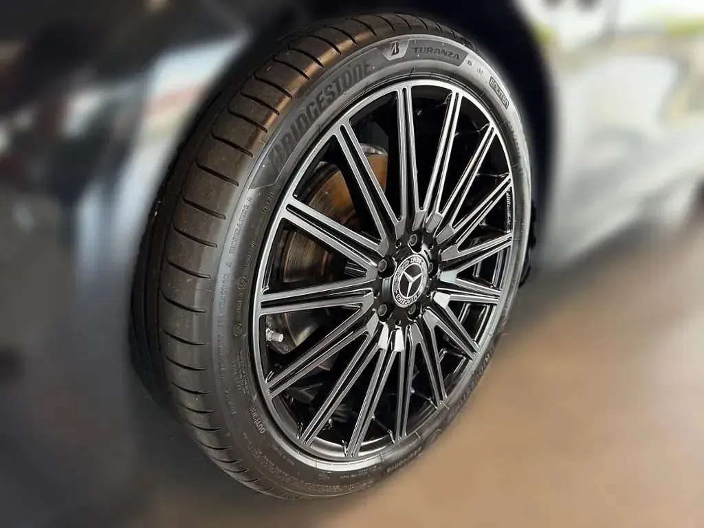 Gebraucht Mercedes CLA 250+ AMG 200 kW (272 PS) 2025 Schwarz Limousine