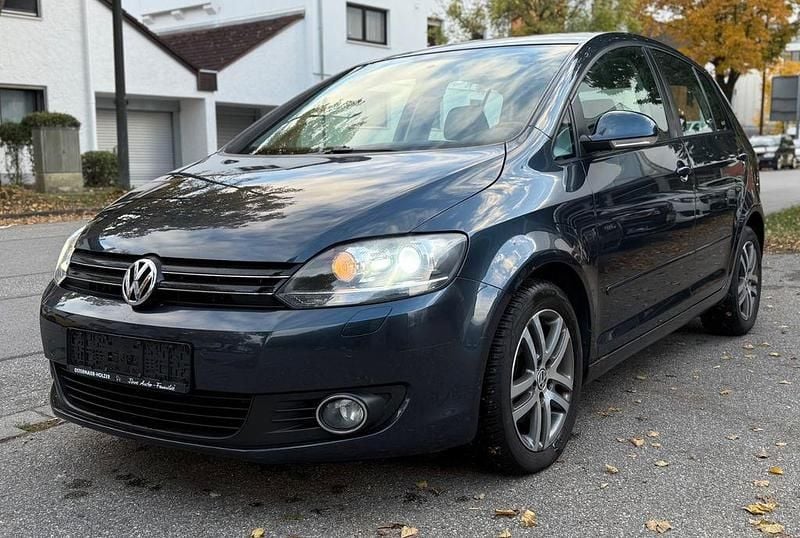 Blau Gebraucht 2010 VW Golf Plus Comfortline Van / Kleinbus | 5.490 € (Guter Preis) - Bild 1/4