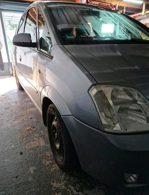 Silber Gebraucht 2006 Opel Meriva Van / Kleinbus | 600 € (Superpreis) - Bild 1/4